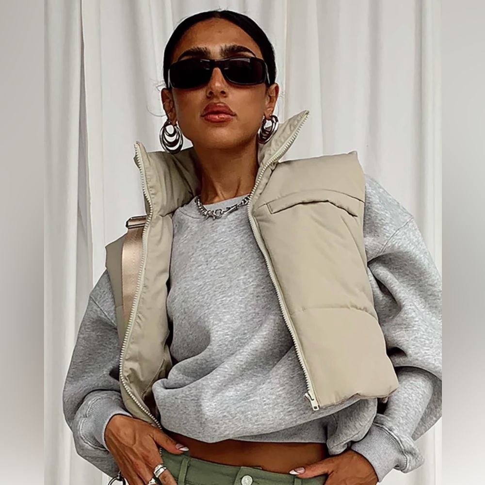 Princess Polly Kirby Cropped Puffer Vest Cream for Spring Size S/M